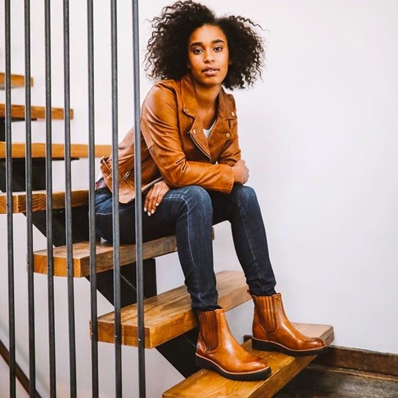 Rare Frye Ella Moto Chelsea Cognac 